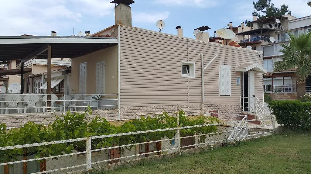 Mavi Ege Holiday Home 库萨达斯